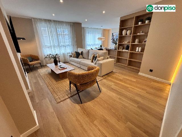 Imagen 3 Inmueble 300597 - Piso en venta en Salamanca / Paseo de la Estación. Adva. Portugal