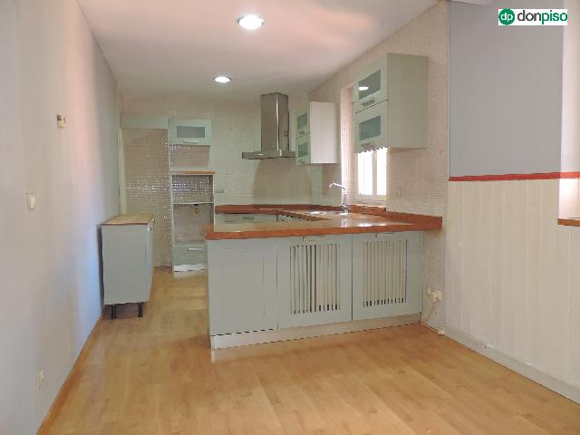 Imagen 2 Inmueble 301753 - Piso en venta en Salamanca / Avenida Paris. Paseo de la Estacion