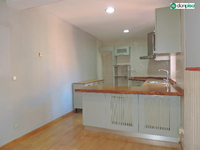 Imagen 3 Inmueble 301753 - Piso en venta en Salamanca / Avenida Paris. Paseo de la Estacion