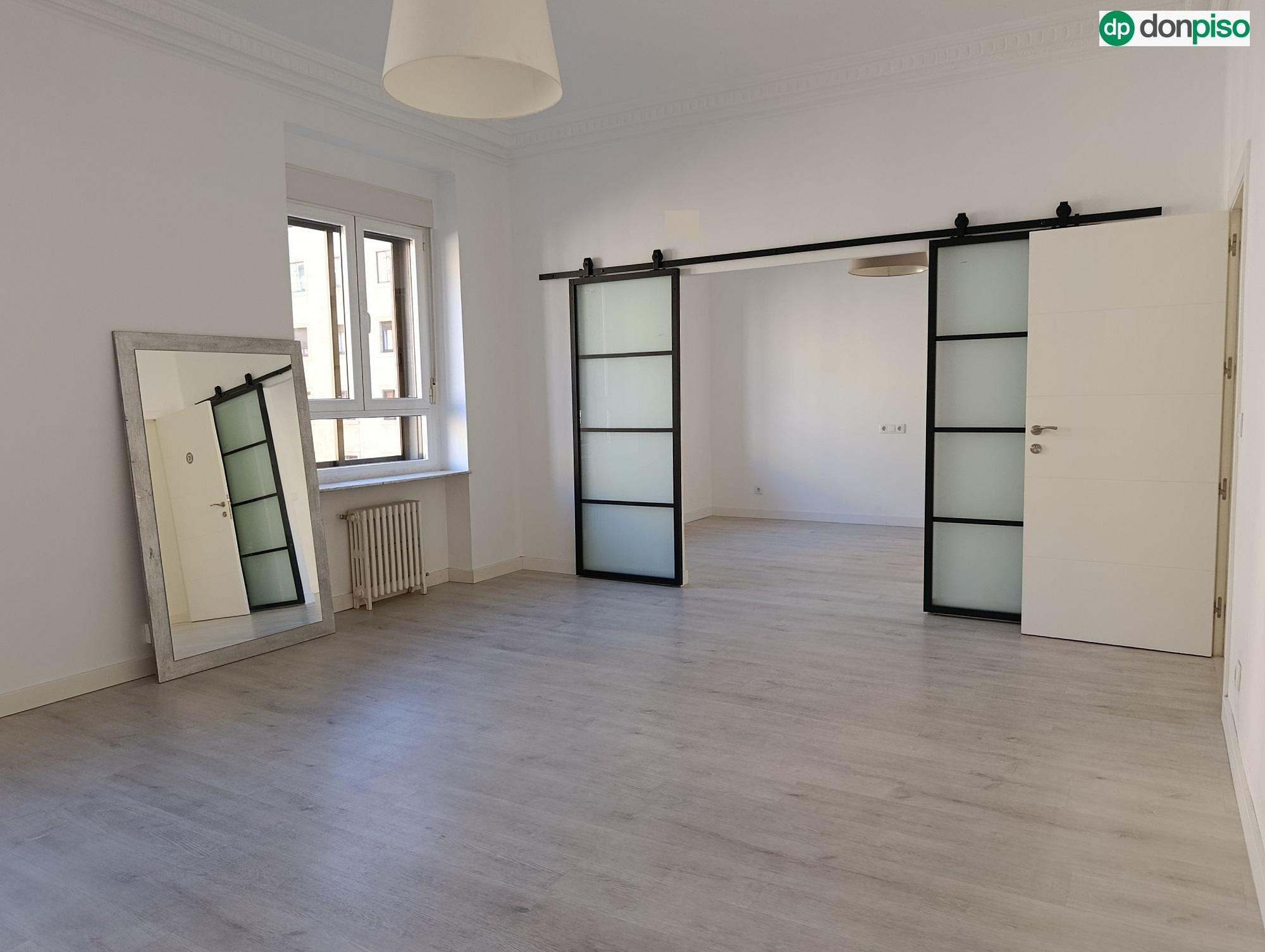 Imagen 1 Piso en alquiler en Salamanca / Calle Gran Via. Centro