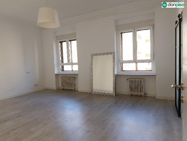 Imagen 2 Inmueble 301974 - Piso en alquiler en Salamanca / Calle Gran Via. Centro