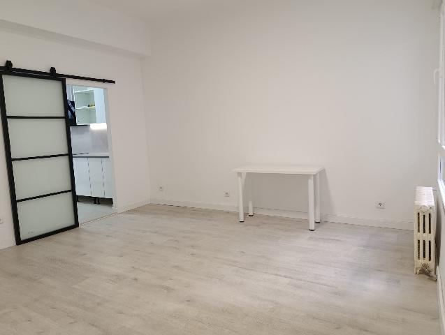 Imagen 2 Inmueble 301975 - Piso en alquiler en Salamanca / Gran vía altura calle Correhuela