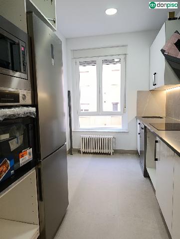 Imagen 7 Inmueble 301975 - Piso en alquiler en Salamanca / Gran vía altura calle Correhuela