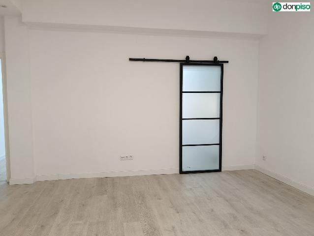 Imagen 3 Inmueble 301975 - Piso en alquiler en Salamanca / Gran vía altura calle Correhuela