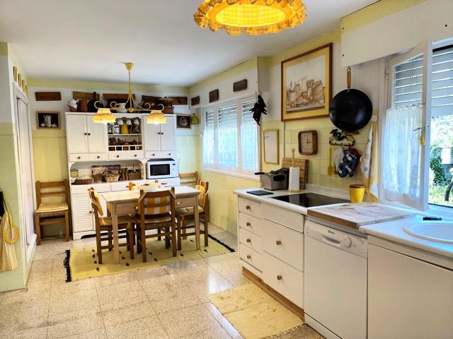 Imagen 3 Casa en venta en Getxo / Zona Santa Maria de Getxo