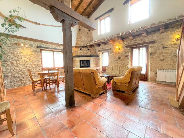 Imagen 4 Inmueble 261369 - Casa Rústica en venta en Villarcayo De Merindad De Castilla La Vieja / Pedania de Fresnedo