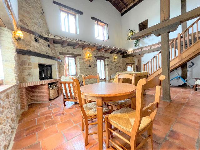 Imagen 5 Inmueble 261369 - Casa Rústica en venta en Villarcayo De Merindad De Castilla La Vieja / Pedania de Fresnedo
