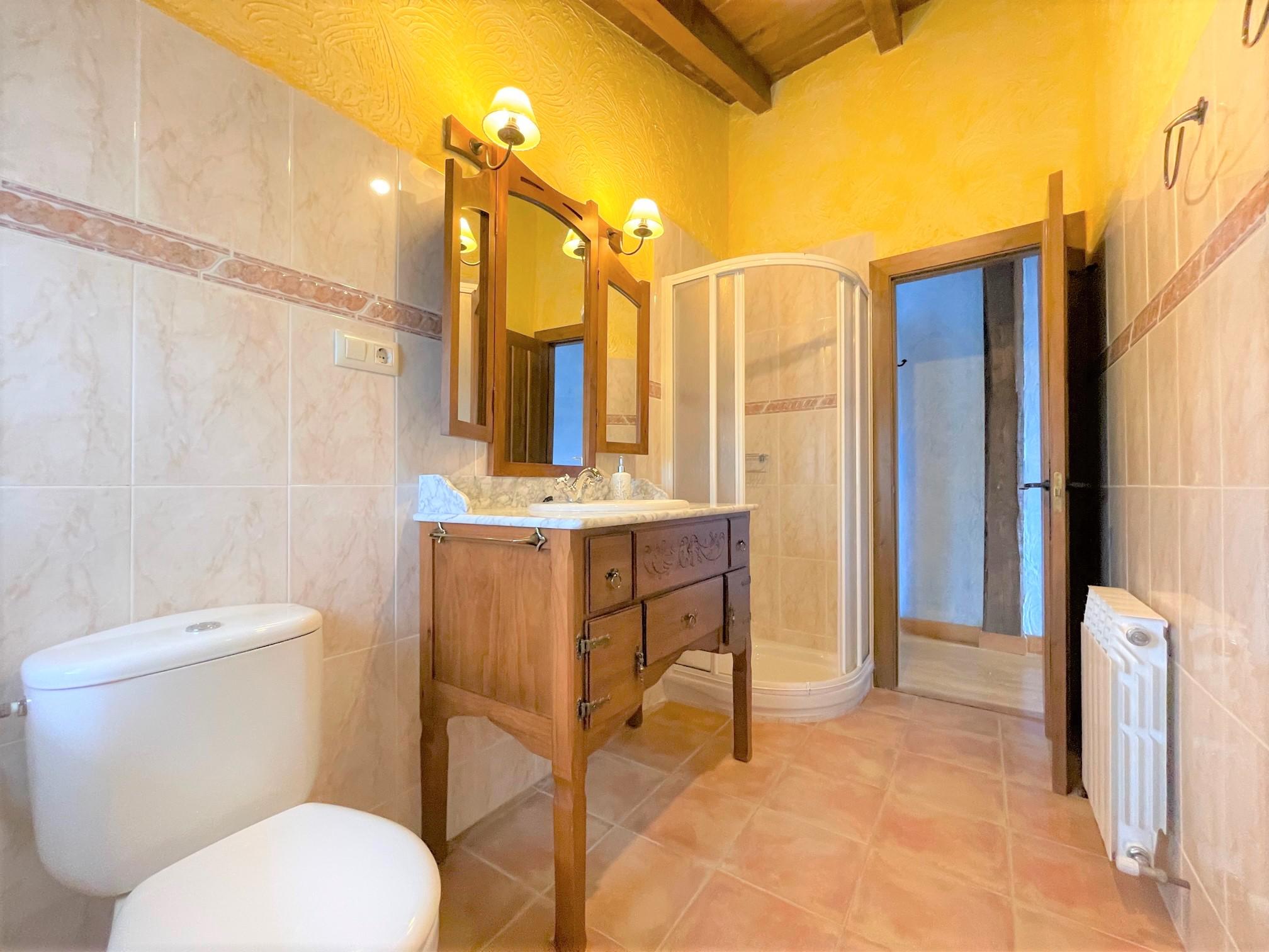 Imagen 17 Casa Rústica en venta en Villarcayo De Merindad De Castilla La Vieja / Pedania de Fresnedo