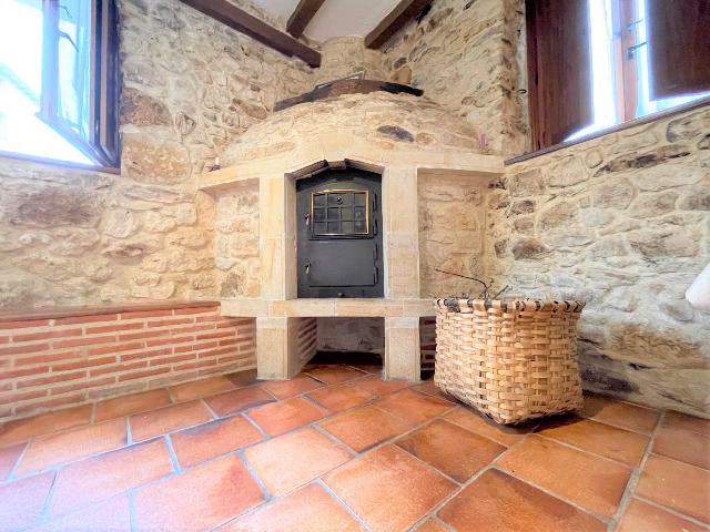 Imagen 15 Inmueble 261369 - Casa Rústica en venta en Villarcayo De Merindad De Castilla La Vieja / Pedania de Fresnedo