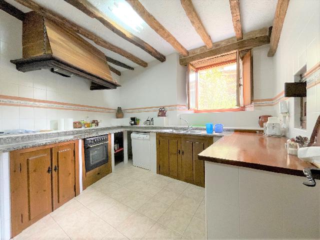 Imagen 6 Inmueble 261369 - Casa Rústica en venta en Villarcayo De Merindad De Castilla La Vieja / Pedania de Fresnedo