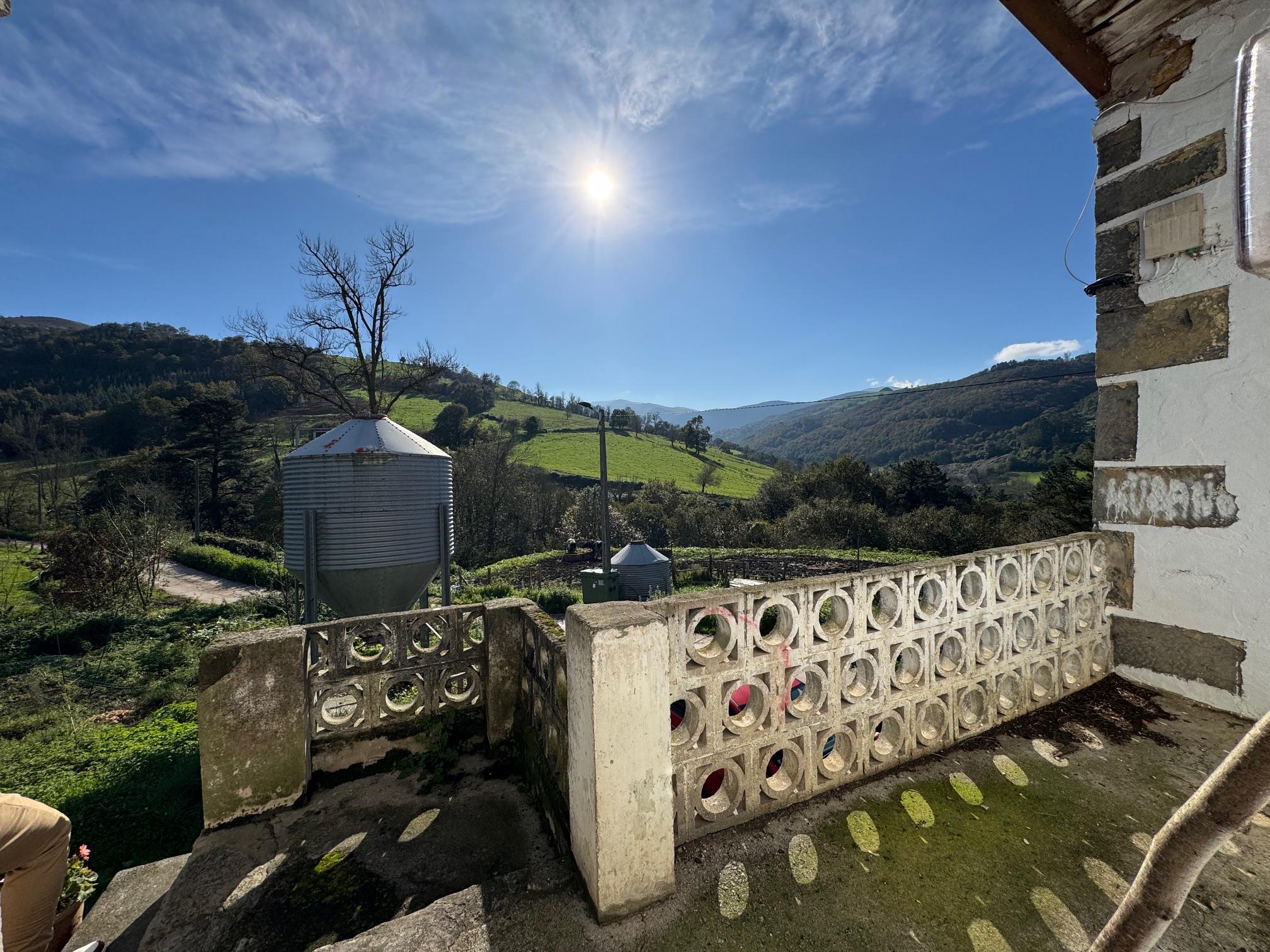 Imagen 8 Casa Rústica en venta en Karrantza Harana/valle De Carranza / Carranza Bikzaia