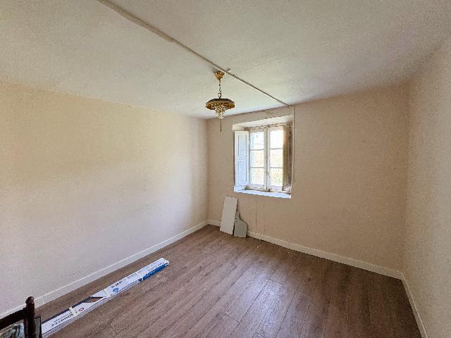 Imagen 11 Inmueble 288863 - Casa Rústica en venta en Karrantza Harana/valle De Carranza / Carranza Bikzaia