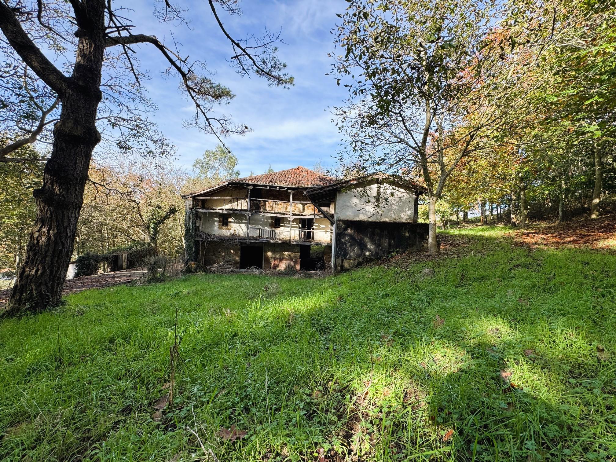 Imagen 1 Casa Rústica en venta en Karrantza Harana/valle De Carranza / Ahedo, Carranza