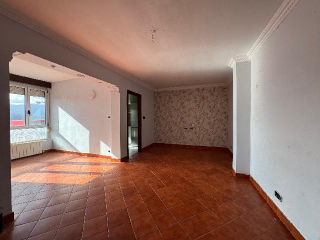 Imagen 1 Inmueble 291469 - Piso en venta en Bilbao / Calle Valencia. Etxebarri
