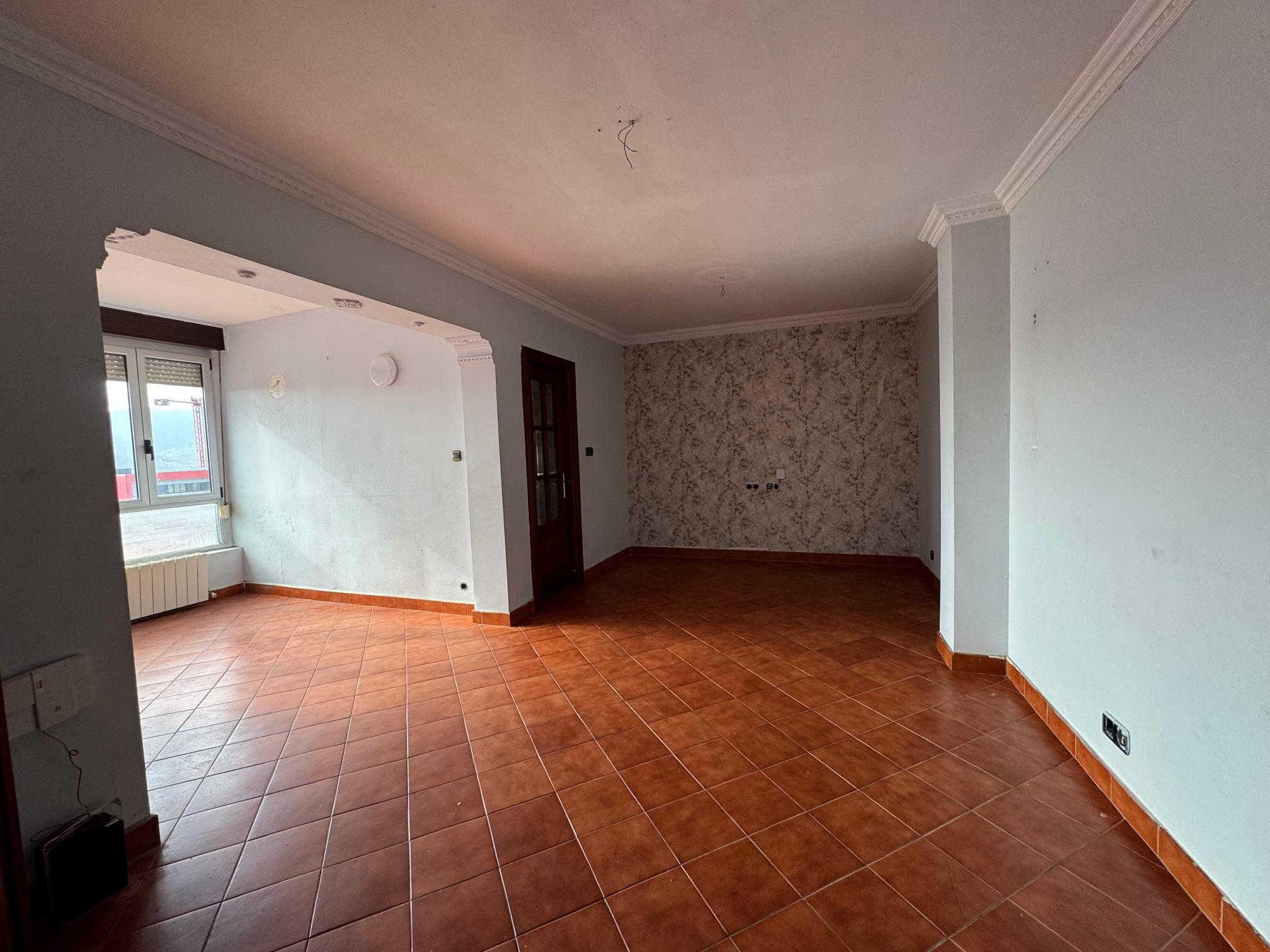 Imagen 4 Piso en venta en Bilbao / Calle Valencia. Etxebarri