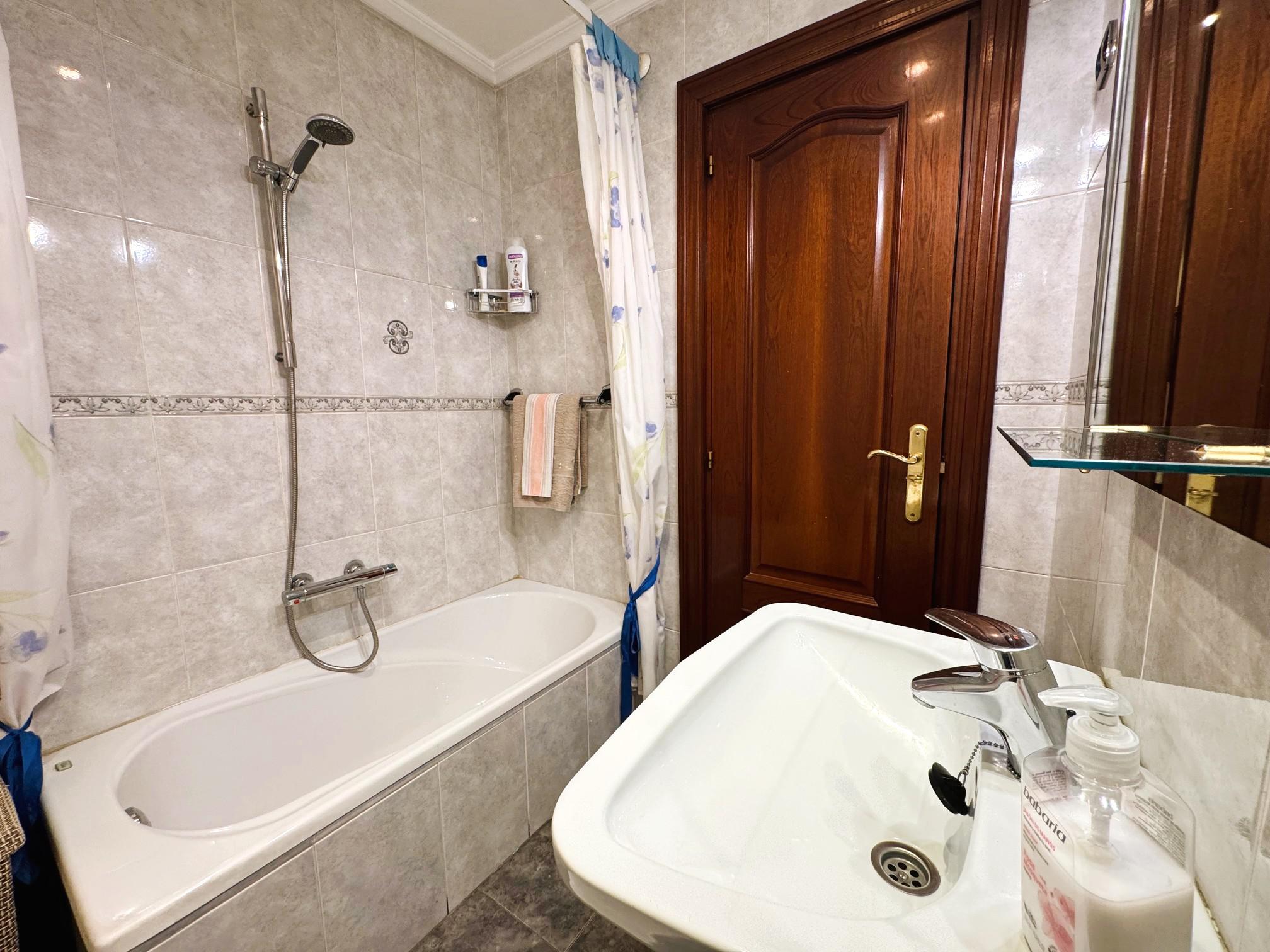 Imagen 44 Piso en venta en Getxo / Bidearte Las Arenas