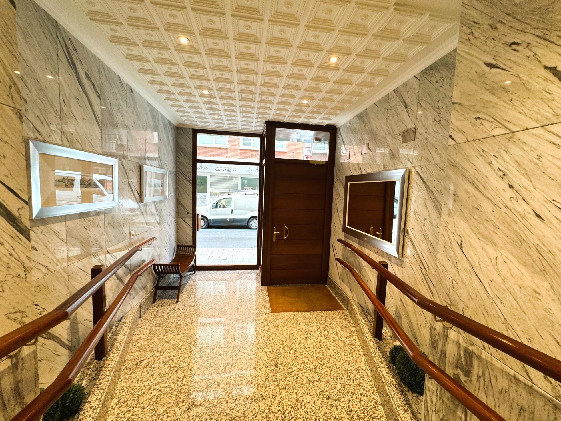 Imagen 46 Piso en venta en Getxo / Bidearte Las Arenas