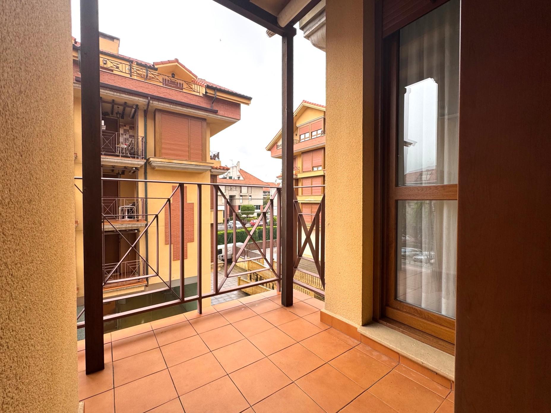 Imagen 1 Piso en venta en Noja / Avenida Santander. Noja. Cantabria.