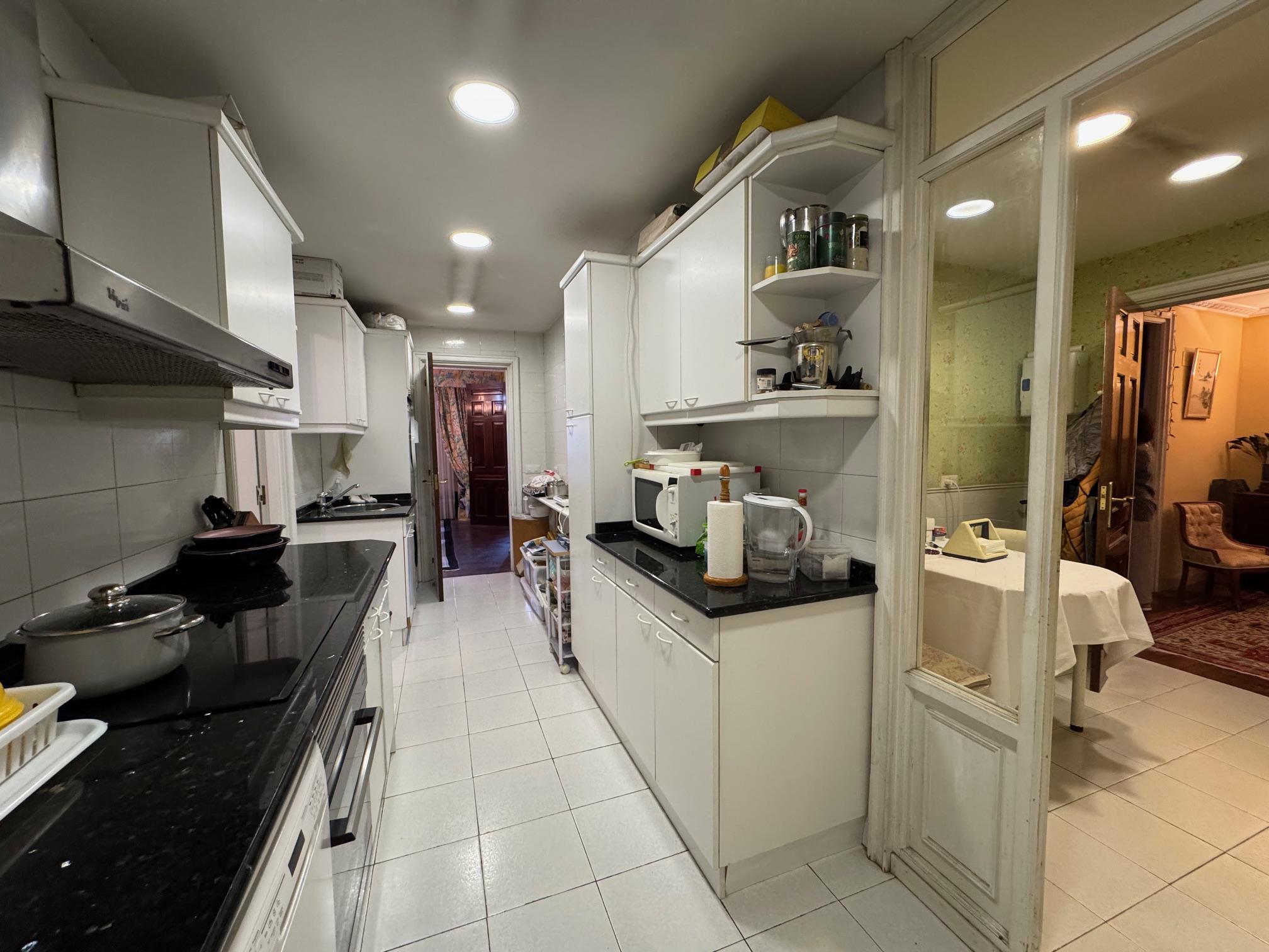 Imagen 15 Piso en venta en Getxo / Zona Atxekolandeta, cerca de playa de Ereaga