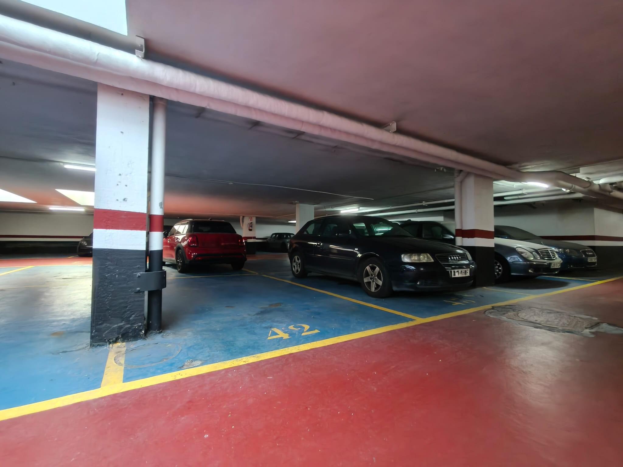 Imagen 37 Piso en venta en Getxo / Zona Atxekolandeta, cerca de playa de Ereaga