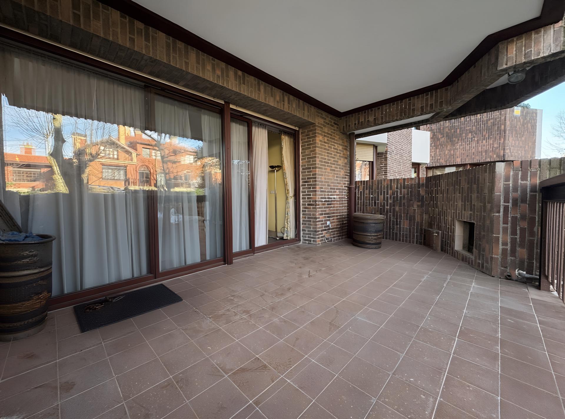 Imagen 13 Piso en venta en Getxo / Zona Atxekolandeta, cerca de playa de Ereaga