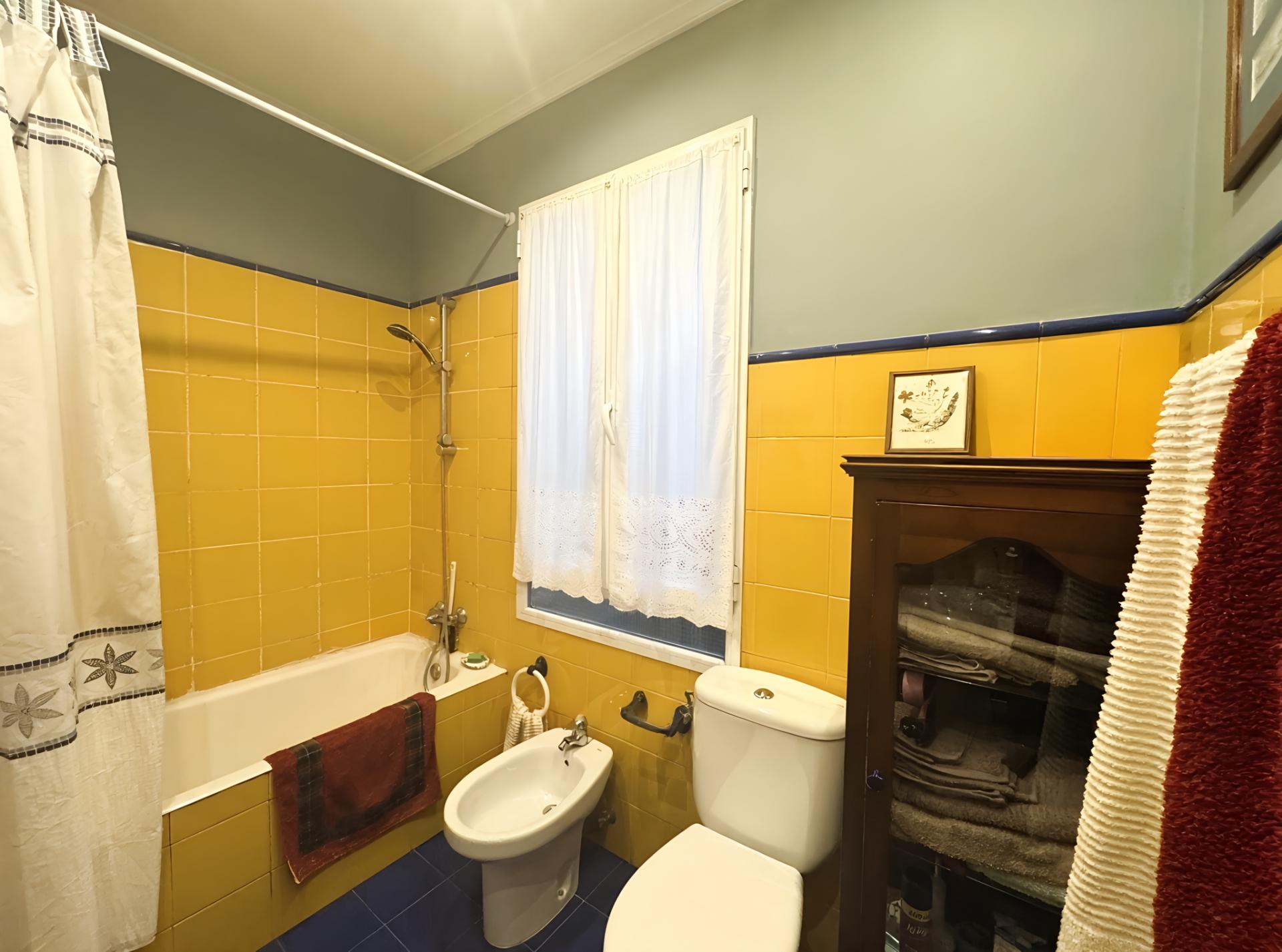 Imagen 21 Piso en venta en Getxo / Calle caja de ahorros centro de romo