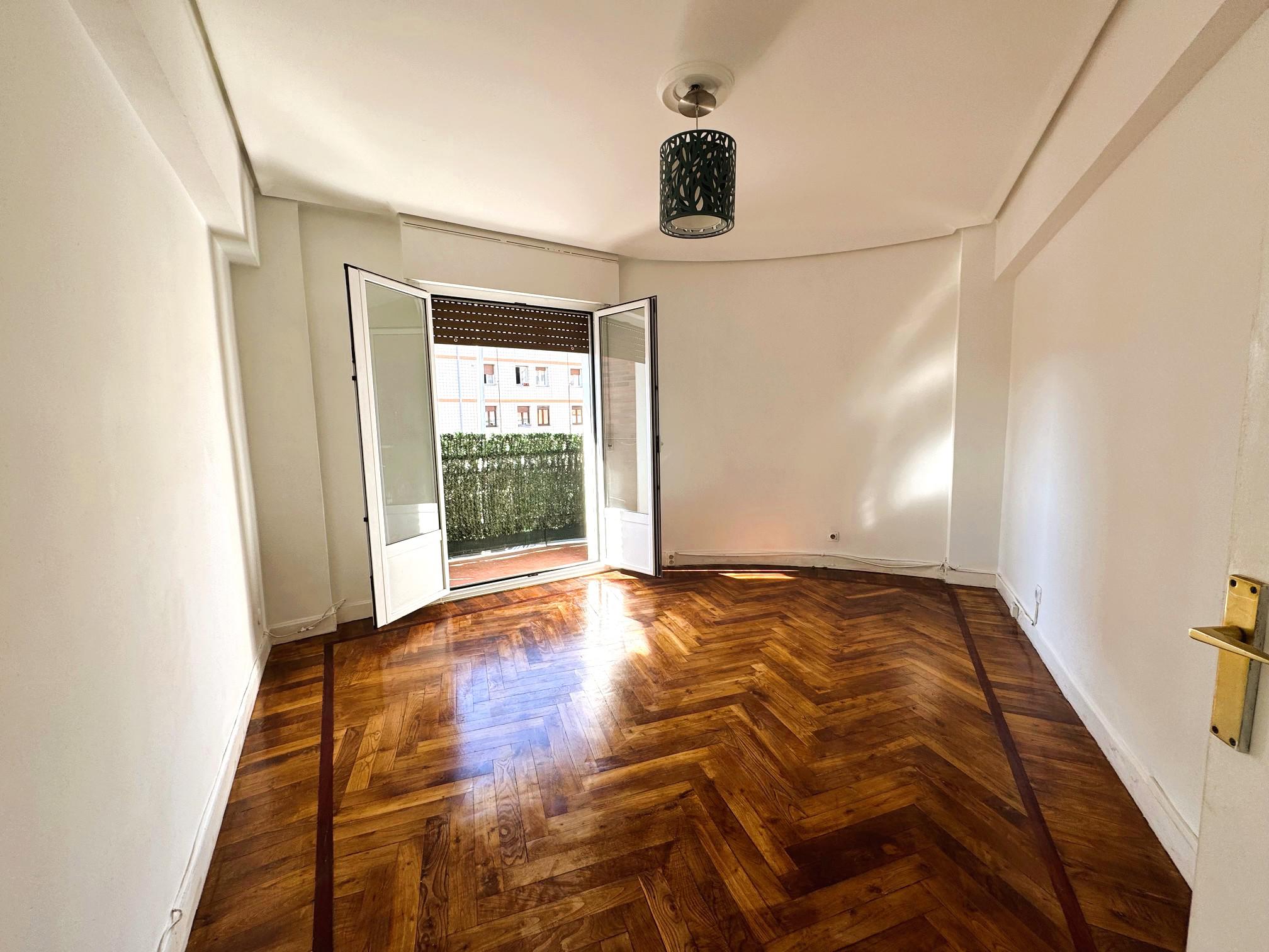 Imagen 2 Piso en venta en Getxo / Gobelaurre . ROMO
