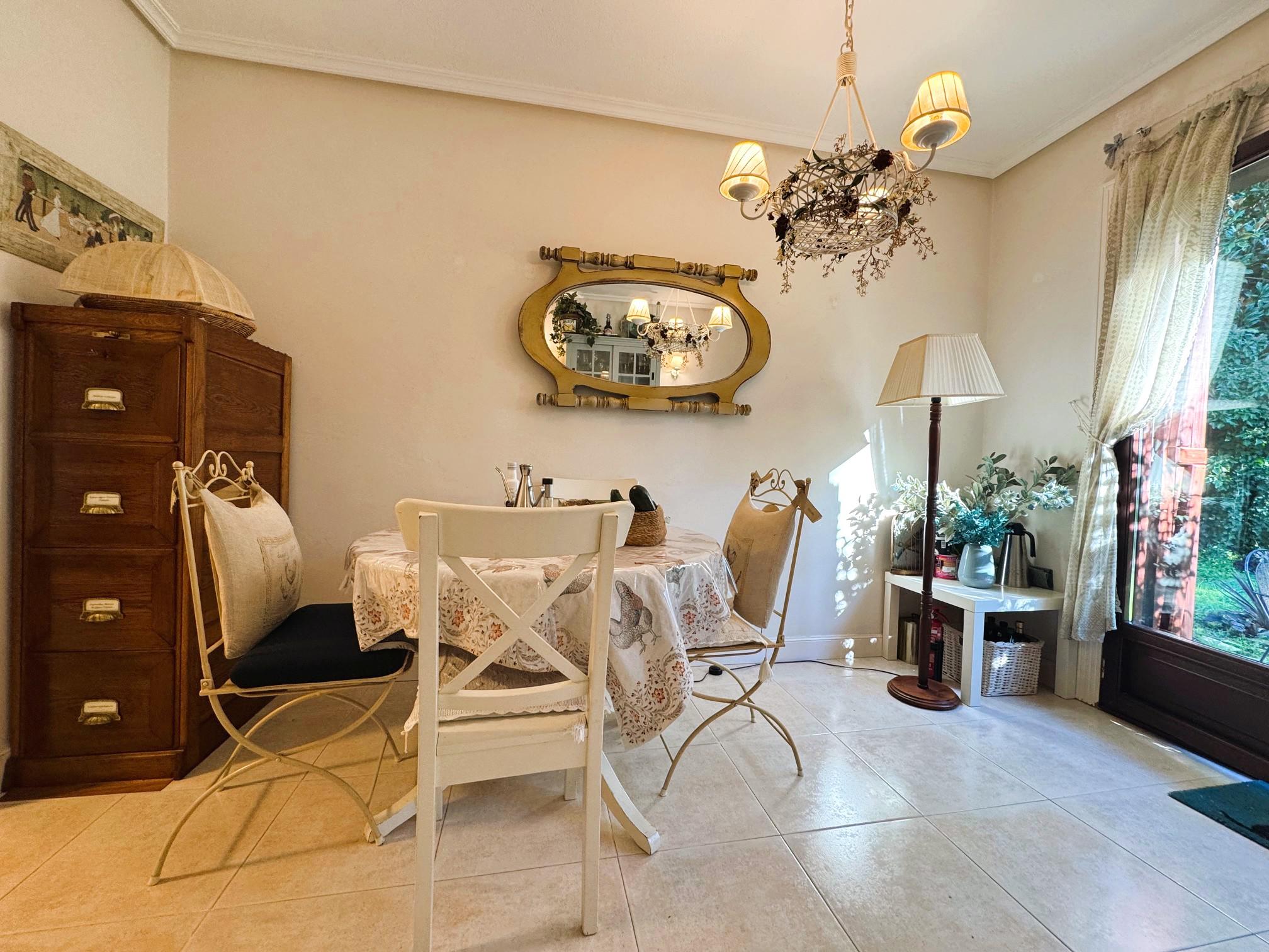 Imagen 14 Casa Aislada en venta en Maruri-jatabe / Al lado de las piscinas de Maruri