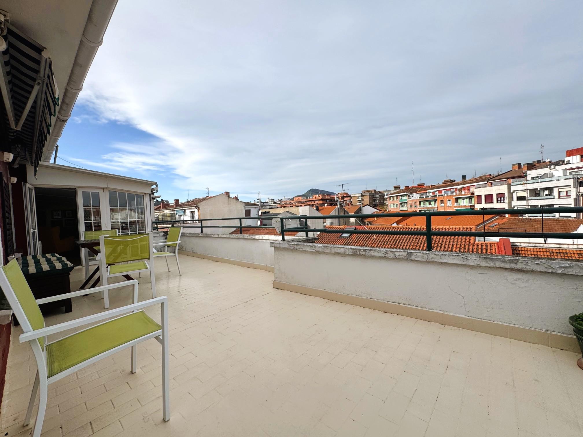 Imagen 2 Piso en venta en Getxo / Calle Kresaltzu. Romo.