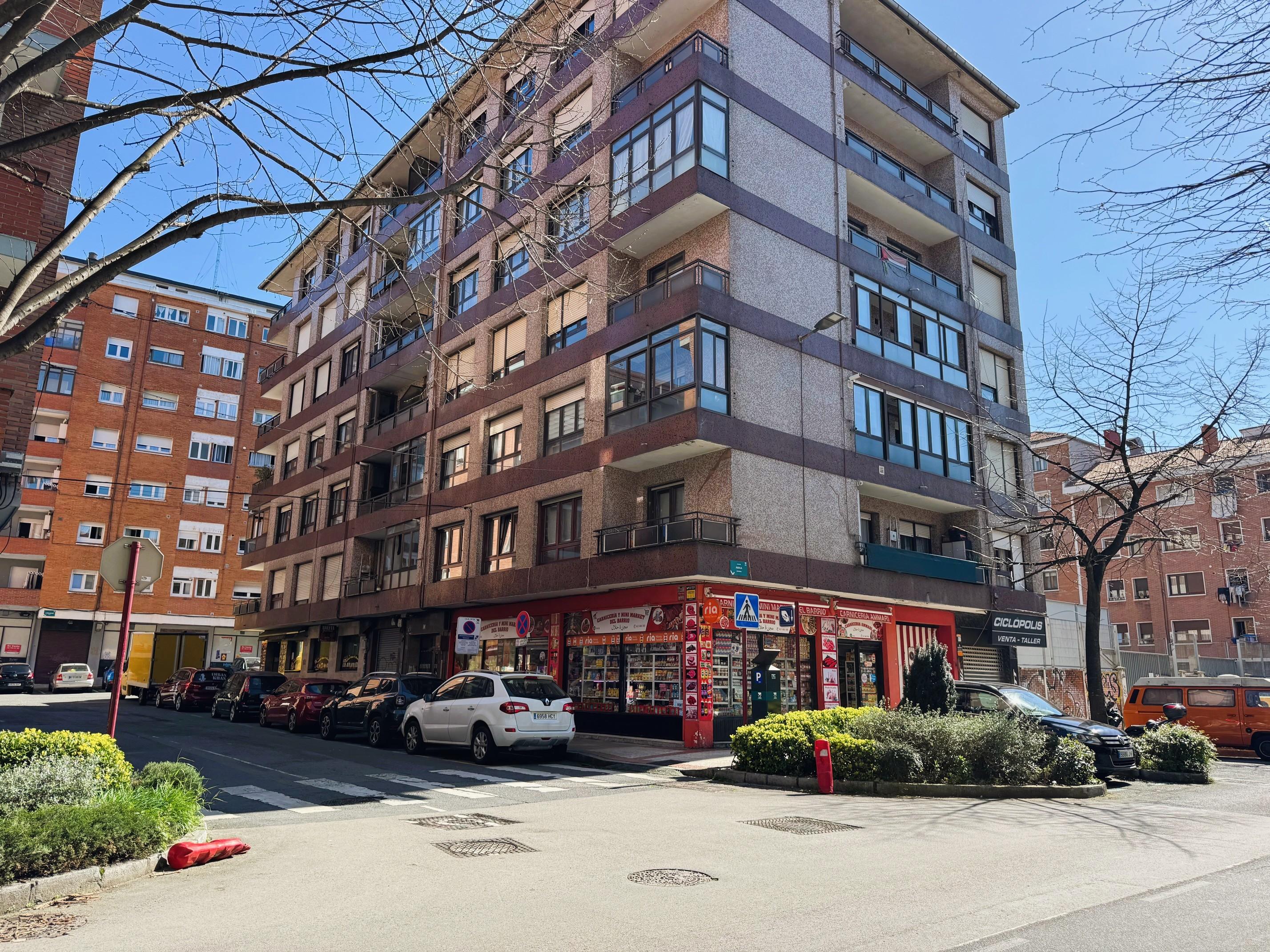 Imagen 23 Piso en venta en Leioa / Cerca del metro de las arenas en pinueta