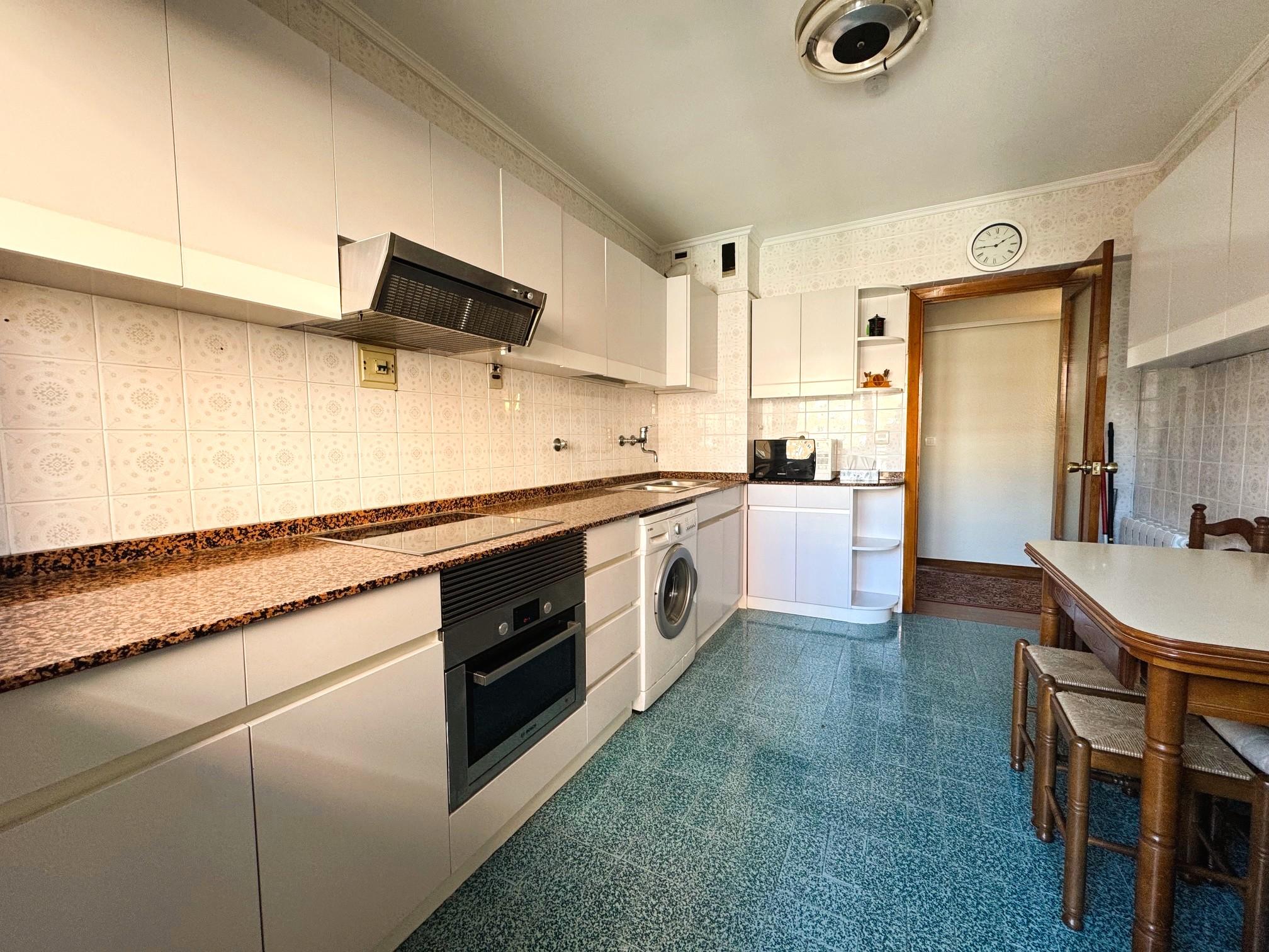 Imagen 5 Piso en venta en Leioa / Cerca del metro de las arenas en pinueta