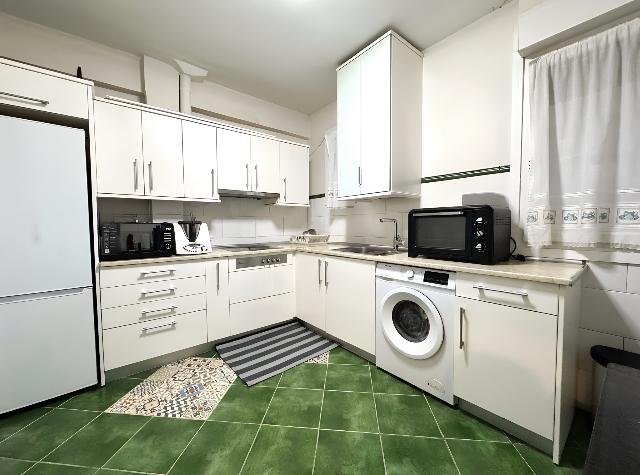 Imagen 4 Inmueble 301888 - Piso en venta en Getxo / Centro de romo al lado de la mona