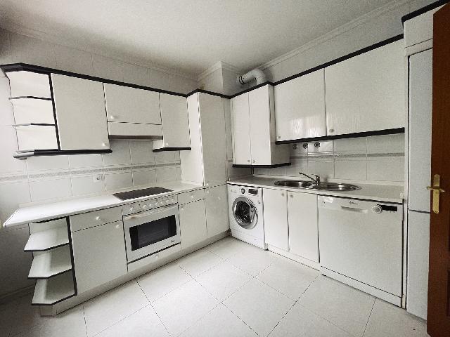 Imagen 12 Inmueble 302393 - Piso en venta en Leioa / Artaza pinosolo cerca de sanitas