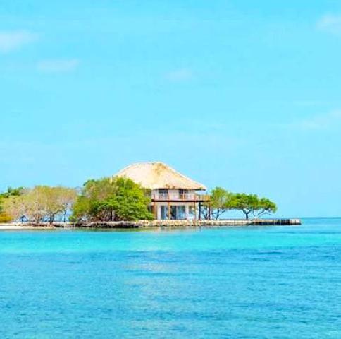 Imagen 1 Inmueble 275976 - Casa en venta en Donostia-San Sebastián / Costa del Caribe, Isla de Colombia