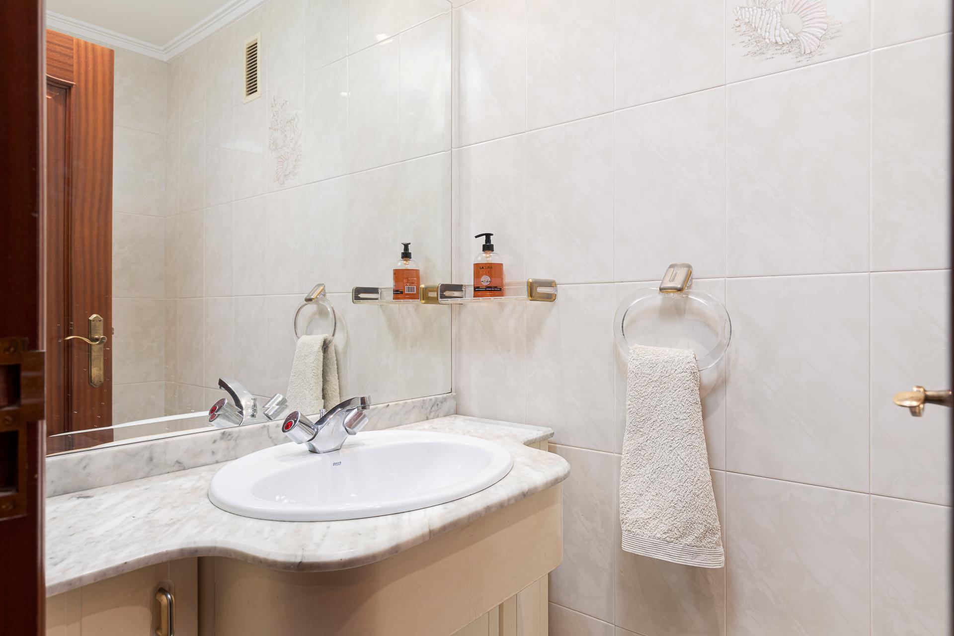 Imagen 17 Casa Adosada en alquiler en Donostia-San Sebastián / Barrio de Egia,Donostia