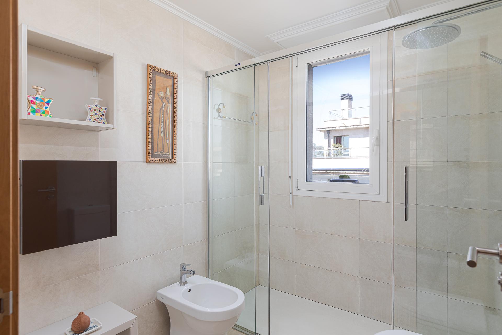 Imagen 12 Ático en venta en Donostia-San Sebastián / Riberas de Loiola, Donostia