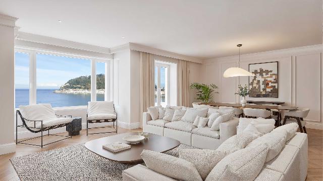 Imagen 1 Inmueble 299238 - Piso en venta en Donostia-San Sebastián / Calle Zubieta, a 25m de la Playa de la Concha