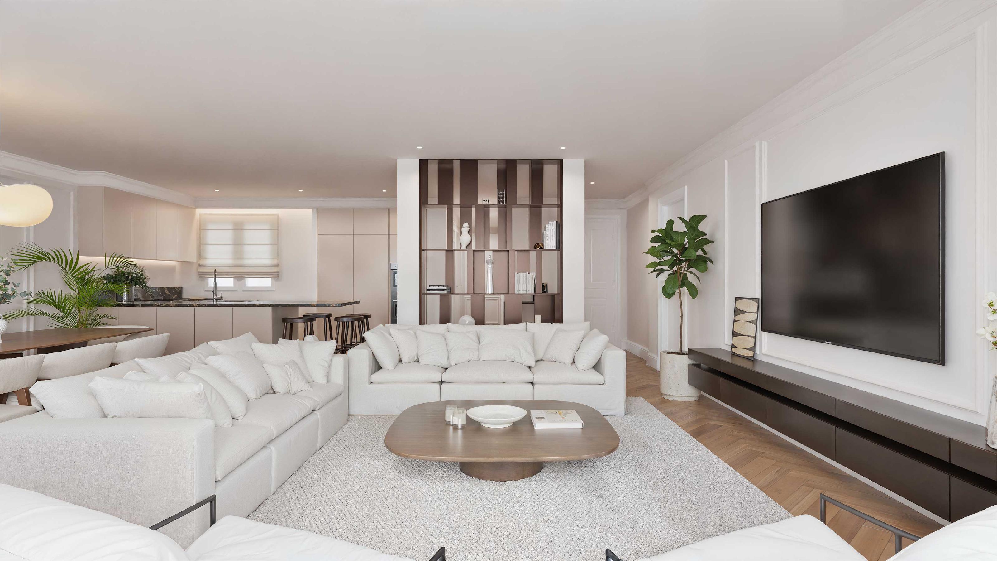 Imagen 4 Piso en venta en Donostia-San Sebastián / Calle Zubieta, a 25m de la Playa de la Concha