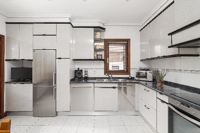 Imagen 6 Inmueble 299708 - Casa en venta en Lasarte-oria / Lasarte, Gipuzkoa