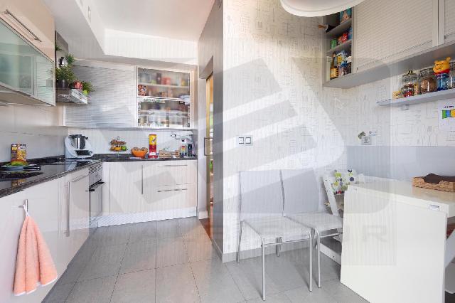 Imagen 2 Inmueble 299966 - Piso en venta en Donostia-San Sebastián / Antiguo, San Sebastian