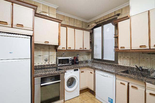 Imagen 16 Inmueble 300185 - Piso en venta en Donostia-San Sebastián / Centro, Donostia