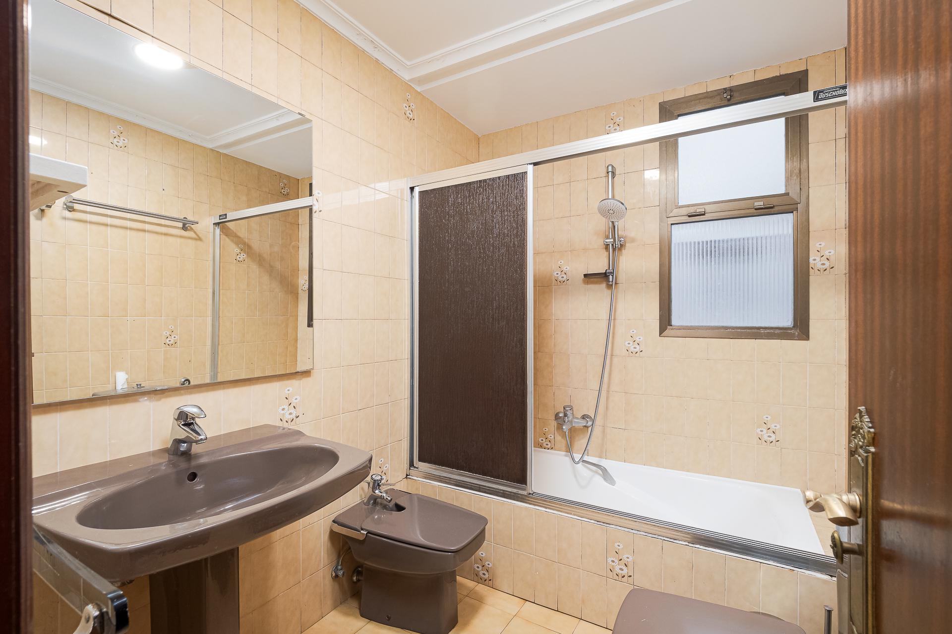 Imagen 20 Piso en venta en Donostia-San Sebastián / Centro, Donostia