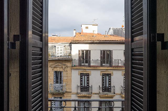 Imagen 11 Inmueble 300185 - Piso en venta en Donostia-San Sebastián / Centro, Donostia