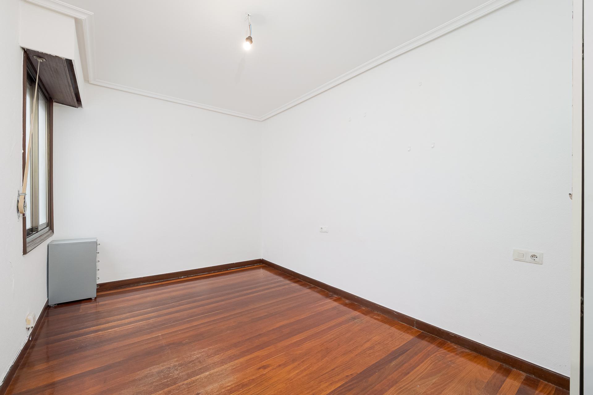 Imagen 15 Piso en venta en Donostia-San Sebastián / Centro, Donostia