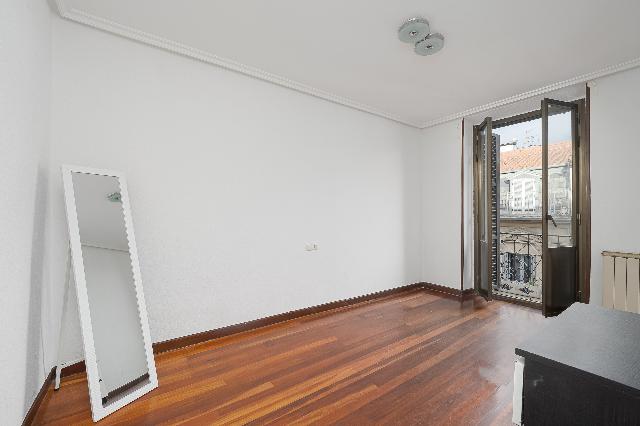 Imagen 18 Inmueble 300185 - Piso en venta en Donostia-San Sebastián / Centro, Donostia