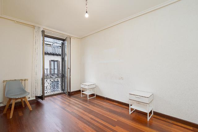 Imagen 19 Inmueble 300185 - Piso en venta en Donostia-San Sebastián / Centro, Donostia