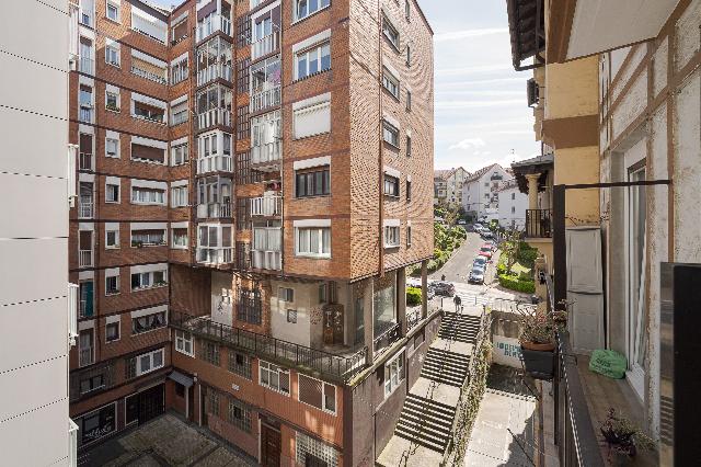 Imagen 18 Inmueble 301998 - Piso en venta en Donostia-San Sebastián / Barrio de Egia, Donostia