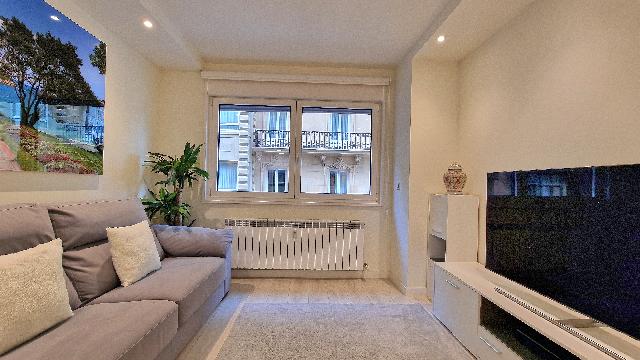 Imagen 2 Inmueble 302113 - Piso en venta en Donostia-San Sebastián / Calle Arrasate, centro