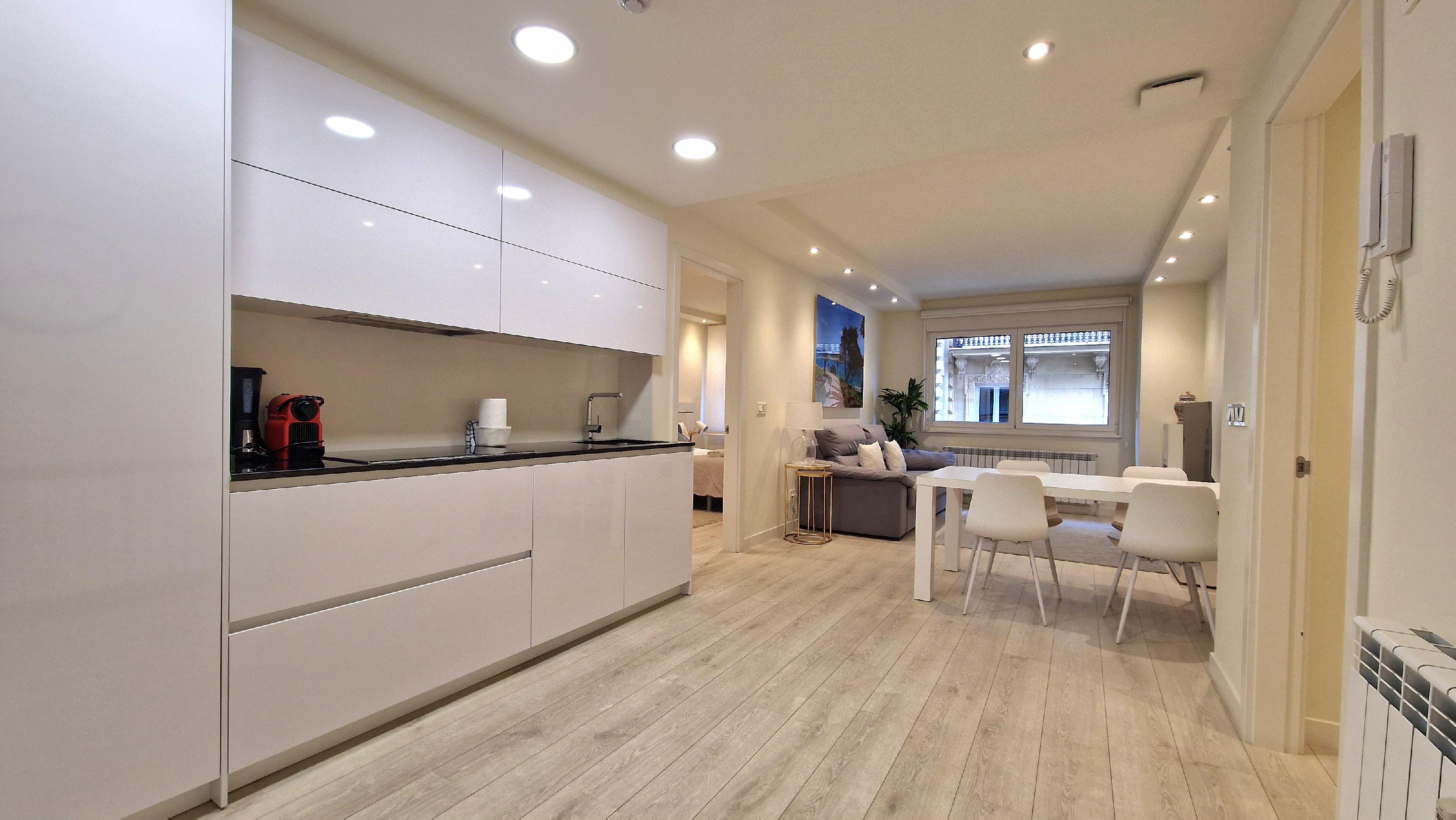 Imagen 10 Piso en venta en Donostia-San Sebastián / Calle Arrasate, centro