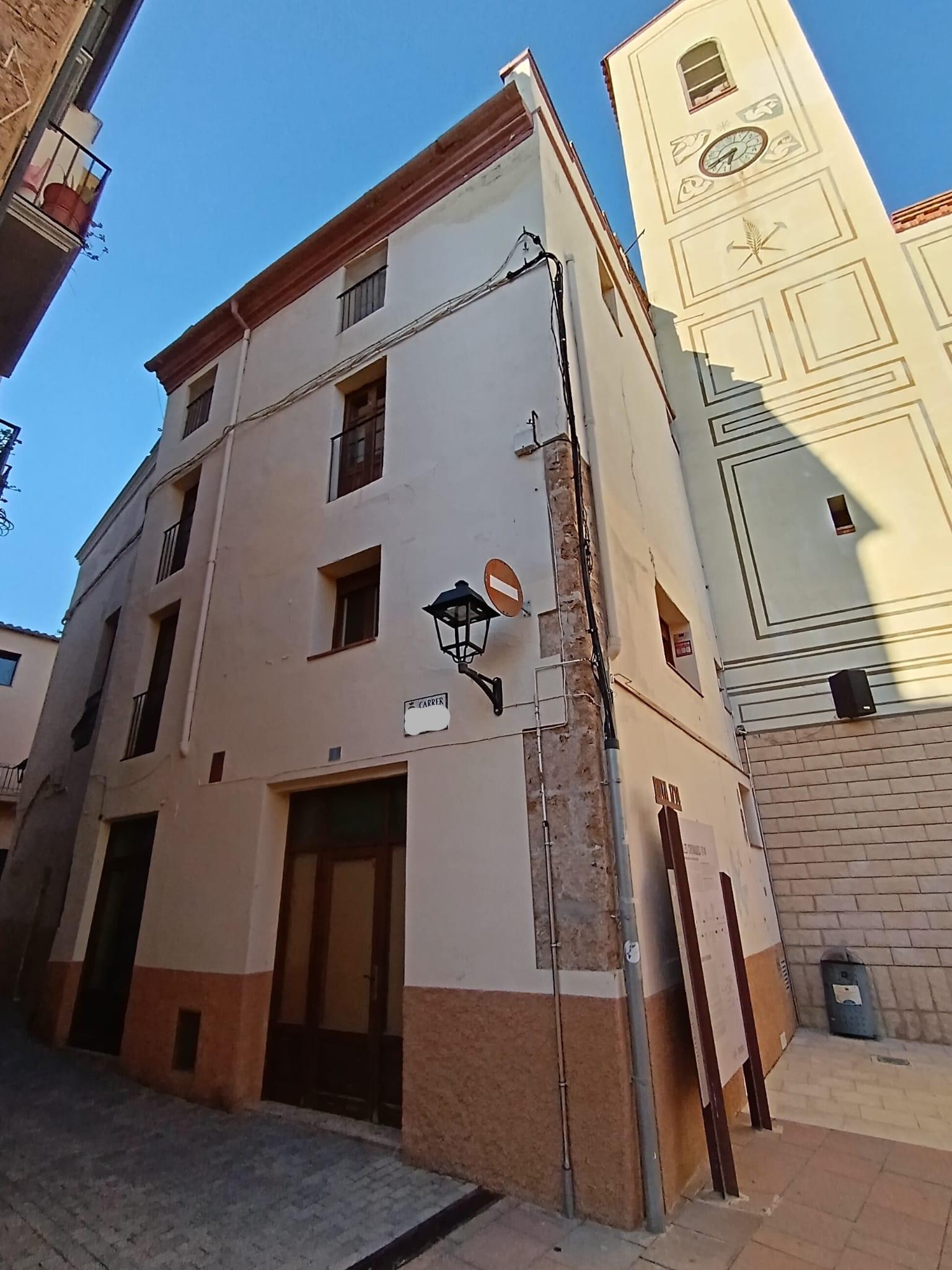 Imagen 1 Casa en venta en Sant Quintí De Mediona / En el centro de la población